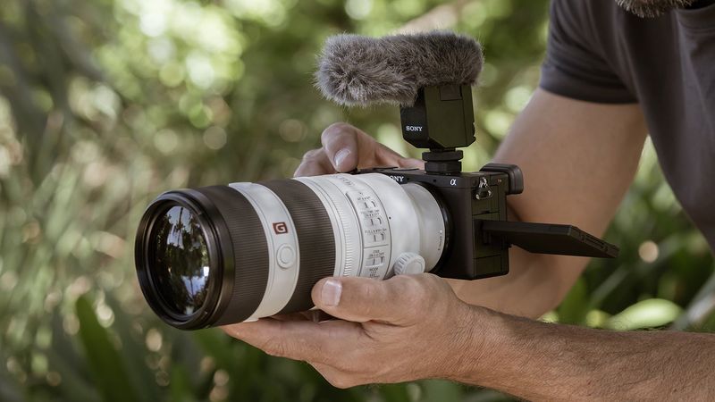 Sony a6700