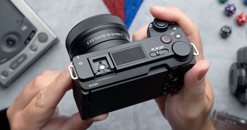 Sony ZV-E10 – Vloggers’ Favorite