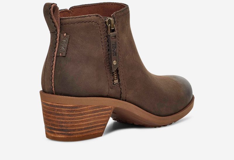 Teva Anaya Bootie – Compact and Comfy