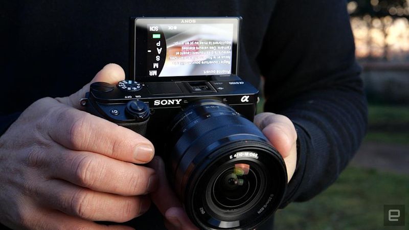Sony A6100