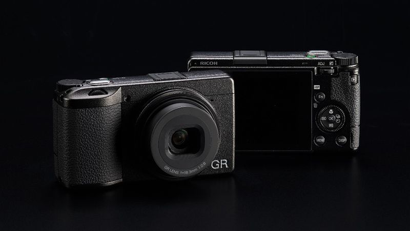 Ricoh GR IV