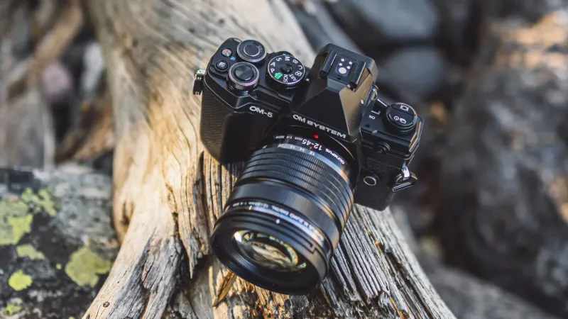 Olympus OM System OM-5