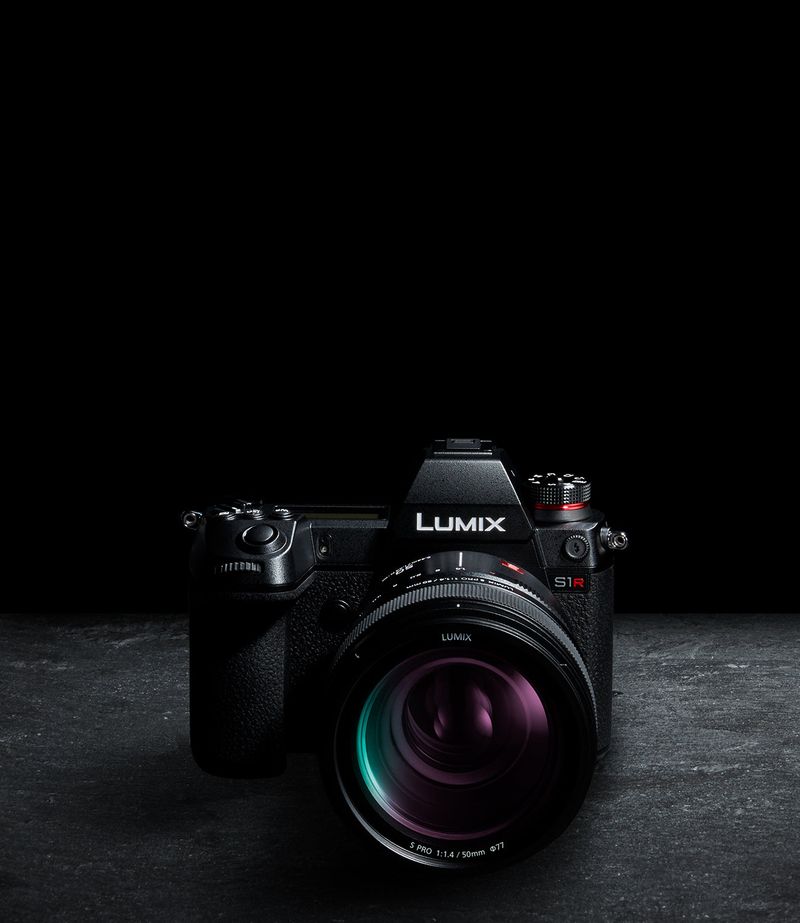 Panasonic Lumix S1R