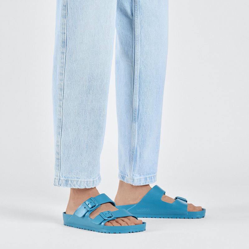 Birkenstock Arizona Essentials – Solid Sandal Energy