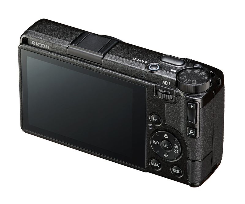 Ricoh GR IV