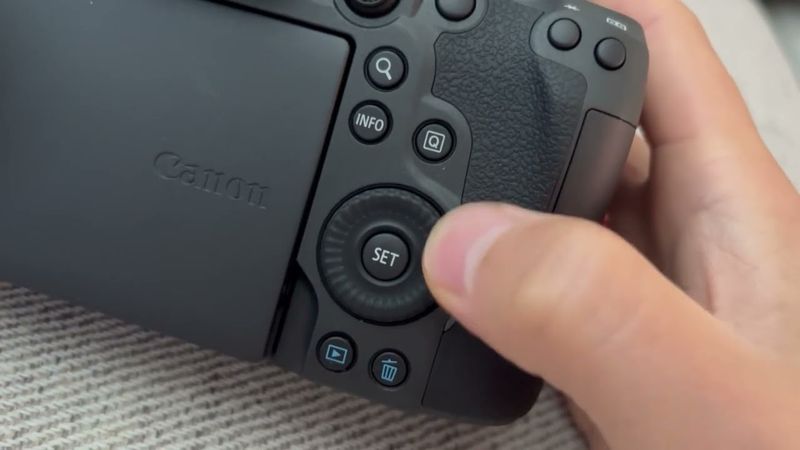 Canon EOS R6 Mark II – The Versatile All Rounder