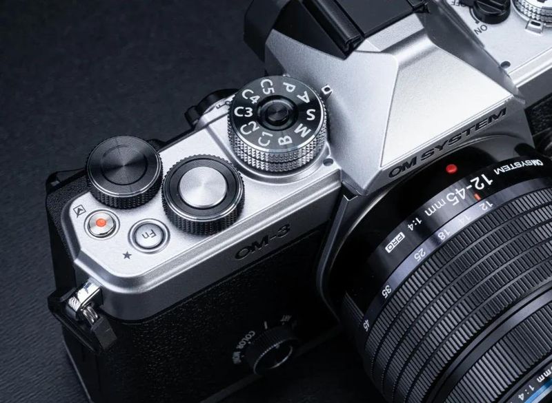 OM System OM-3