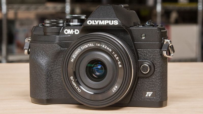 OM SYSTEM / Olympus OM-D E-M10 Mark IV