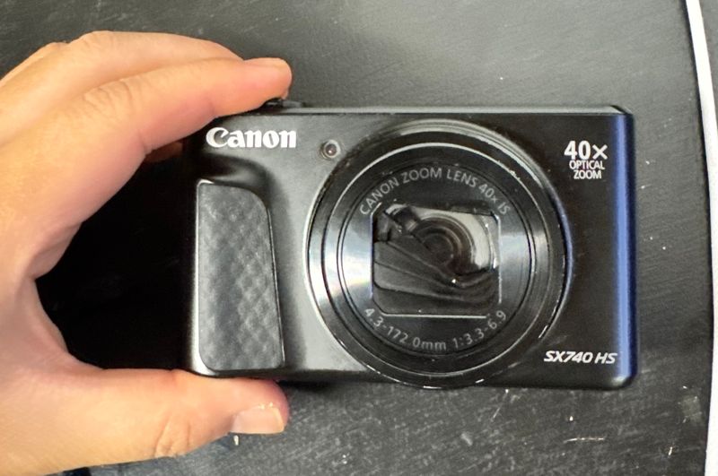 Canon PowerShot SX740 HS