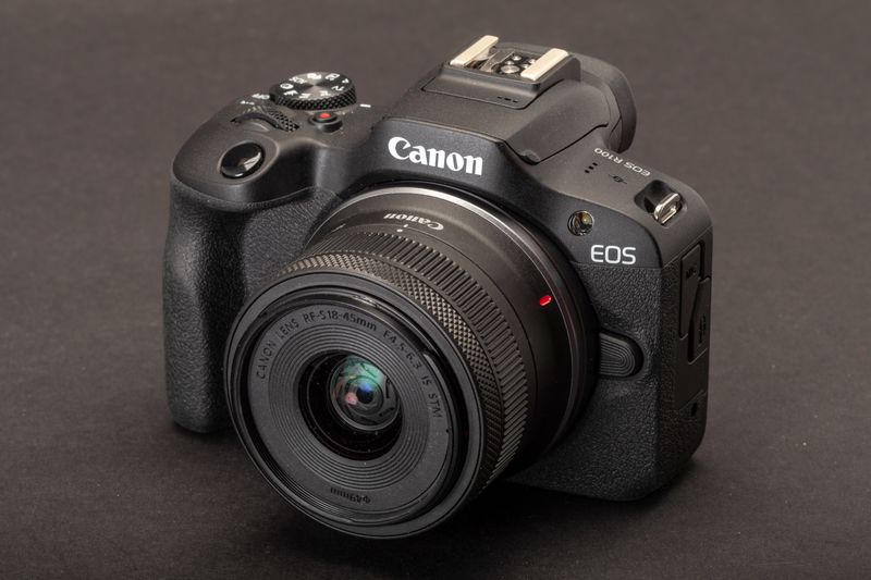 Canon EOS R100