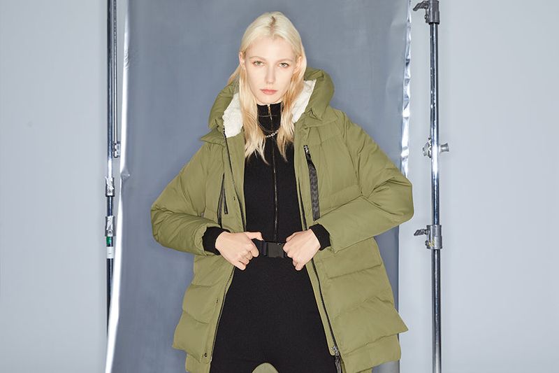 Orolay Women’s Thickened Down Jacket (Amazon Coat)