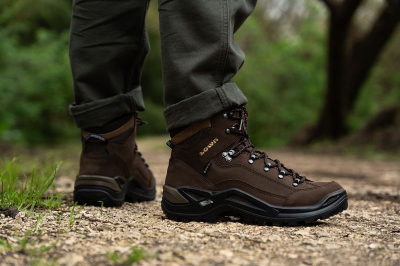 Lowa Renegade GTX Mid