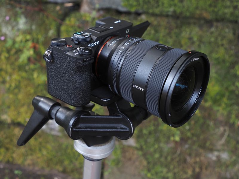Sony a7C R