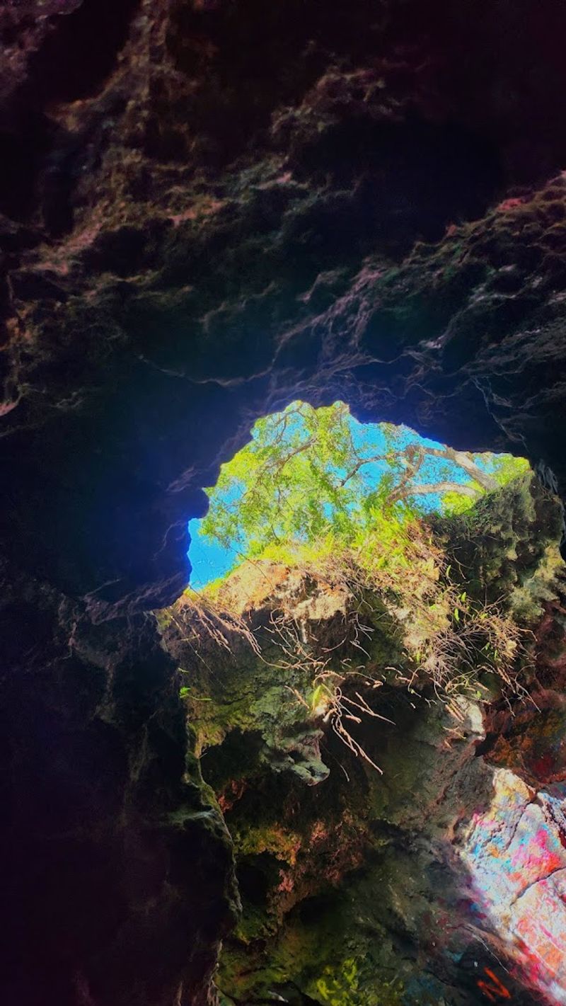 Best time of day to visit Dames Cave