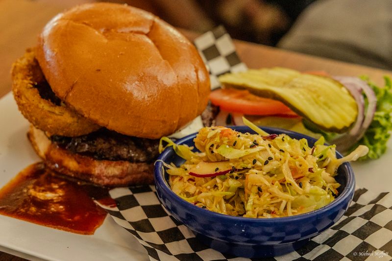 The Gouda Garlic Bacon Burger That Changes Everything The Gouda Garlic Bacon Burger That Changes Everything
