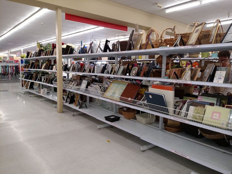 A Clean and Well-Organized Shopping Environment