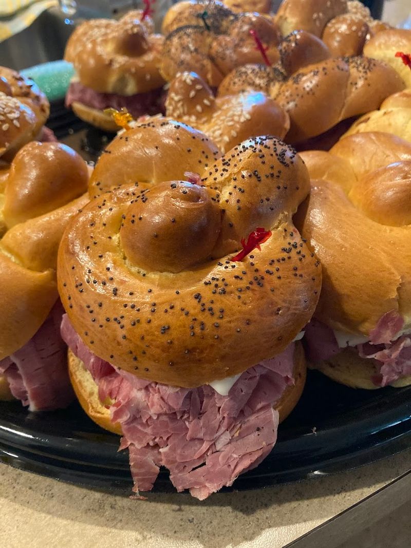 Catering That Shows Up and Delivers Big Catering That Shows Up and Delivers Big