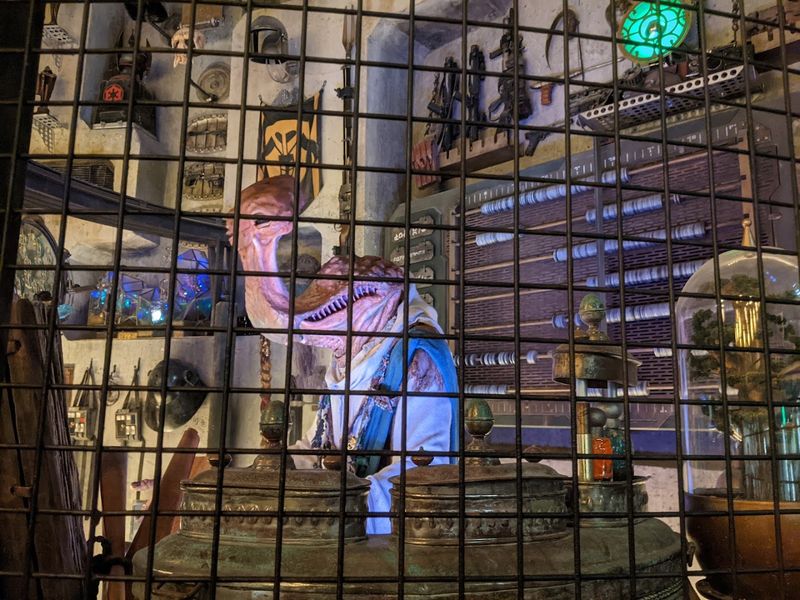 Dok-Ondar the Animatronic: A Living Piece of Star Wars Lore