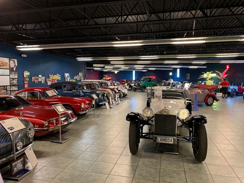 Tampa Bay Automobile Museum - Pinellas Park, Florida Tampa Bay Automobile Museum - Pinellas Park, Florida