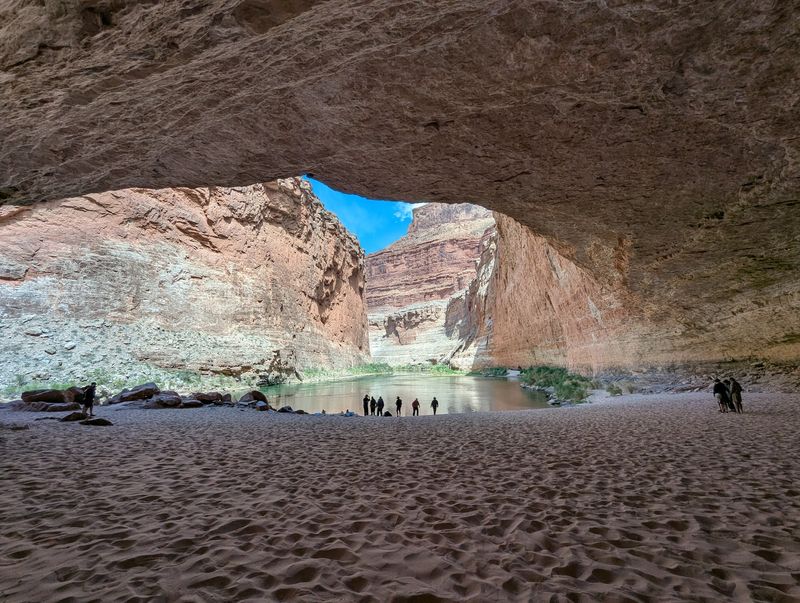 A Hollow Carved Into the Grand Canyon's Heart A Hollow Carved Into the Grand Canyon's Heart