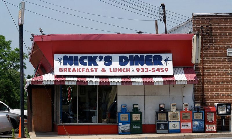 A Wheaton Corner With a Loyal Following