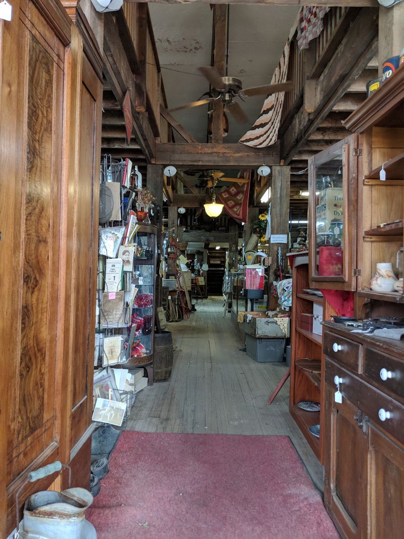 Antique Hunting Adds a Little Treasure Search