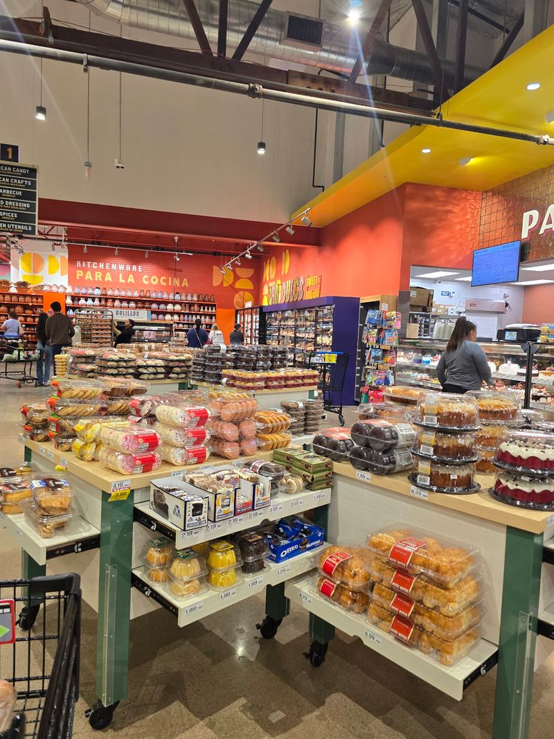 Bakery and Pan Dulce Worth Slowing Down For Bakery and Pan Dulce Worth Slowing Down For