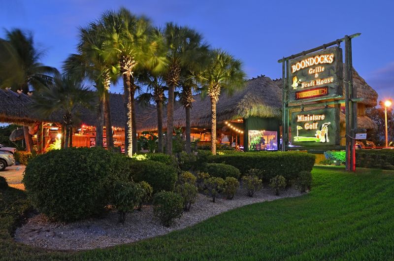 Boondocks Grille, Suwannee Boondocks Grille, Suwannee