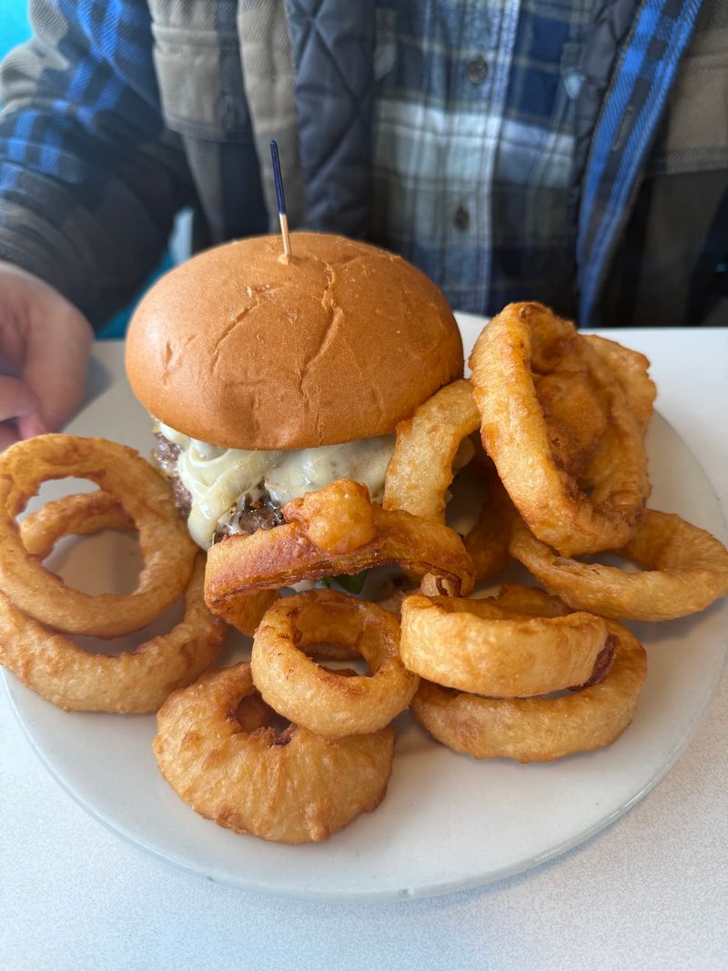 Burgers and Melts Show Off Classic Diner Skills Burgers and Melts Show Off Classic Diner Skills