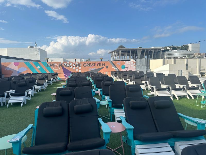 Comfy Chairs and Premium Love Seats Comfy Chairs and Premium Love Seats