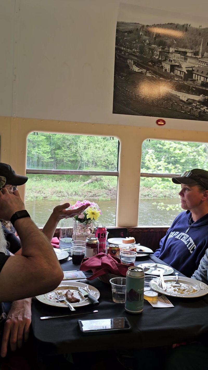 Dinner Trains and Special Menus