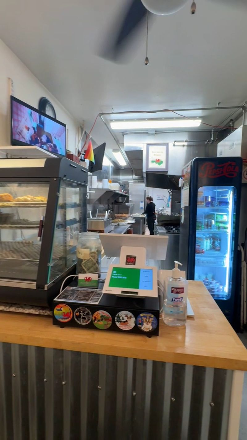 Fast, Friendly, and Made to Order Fast, Friendly, and Made to Order