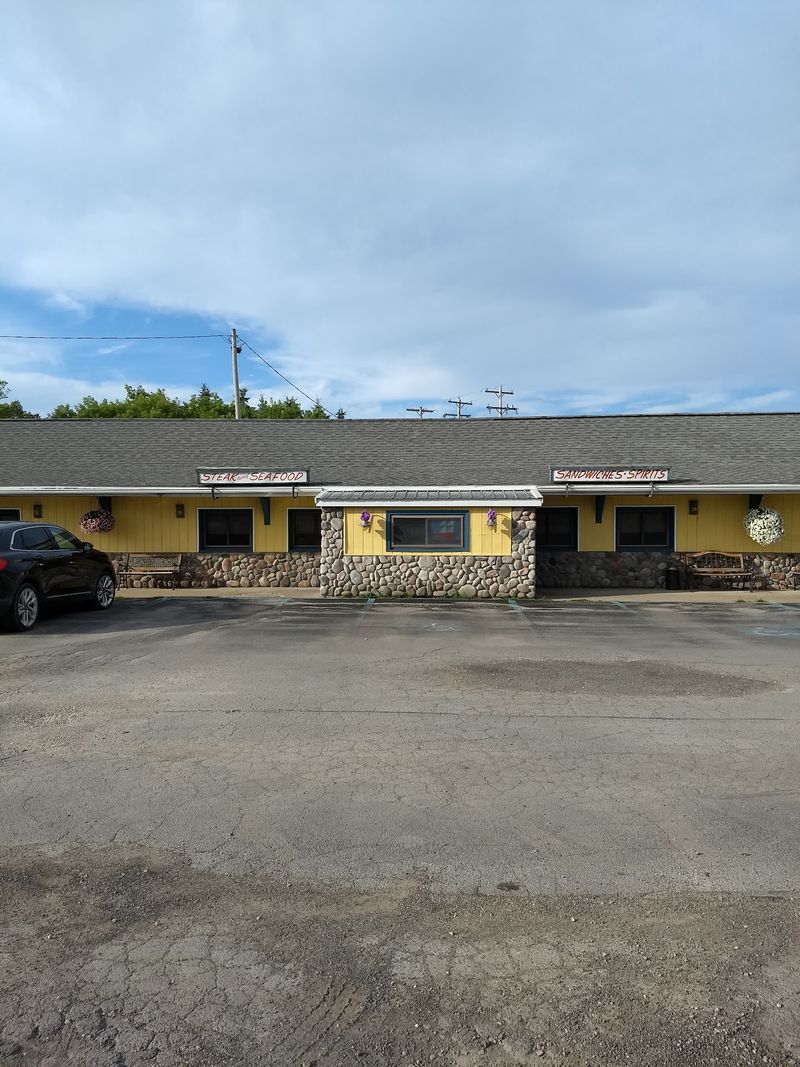 Finding Great Lakes Grill in Cheboygan Finding Great Lakes Grill in Cheboygan