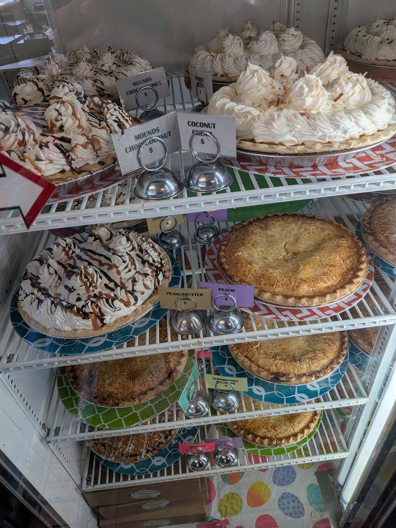 Fresh Pies and Gifts to Take Home
