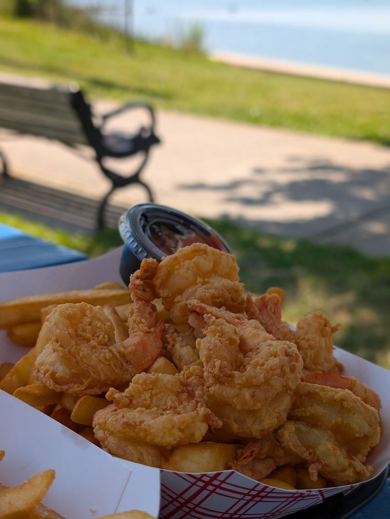 Fried Seafood That Earns Its Reputation Fried Seafood That Earns Its Reputation