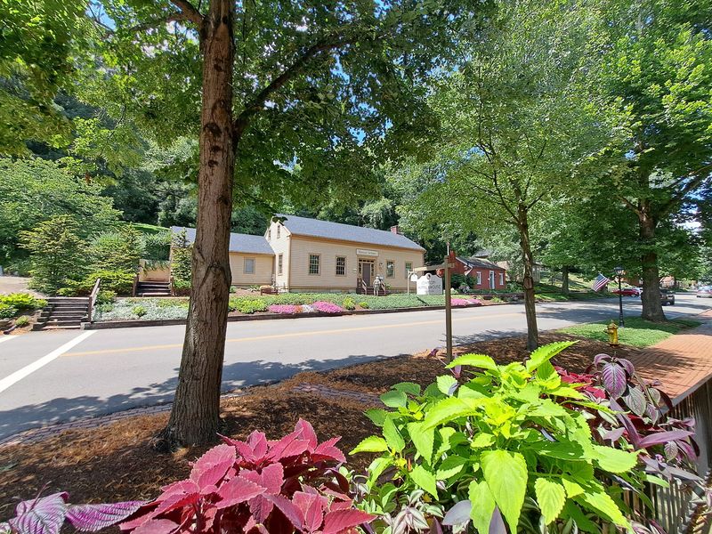 Gardens And Green Spaces To Wander