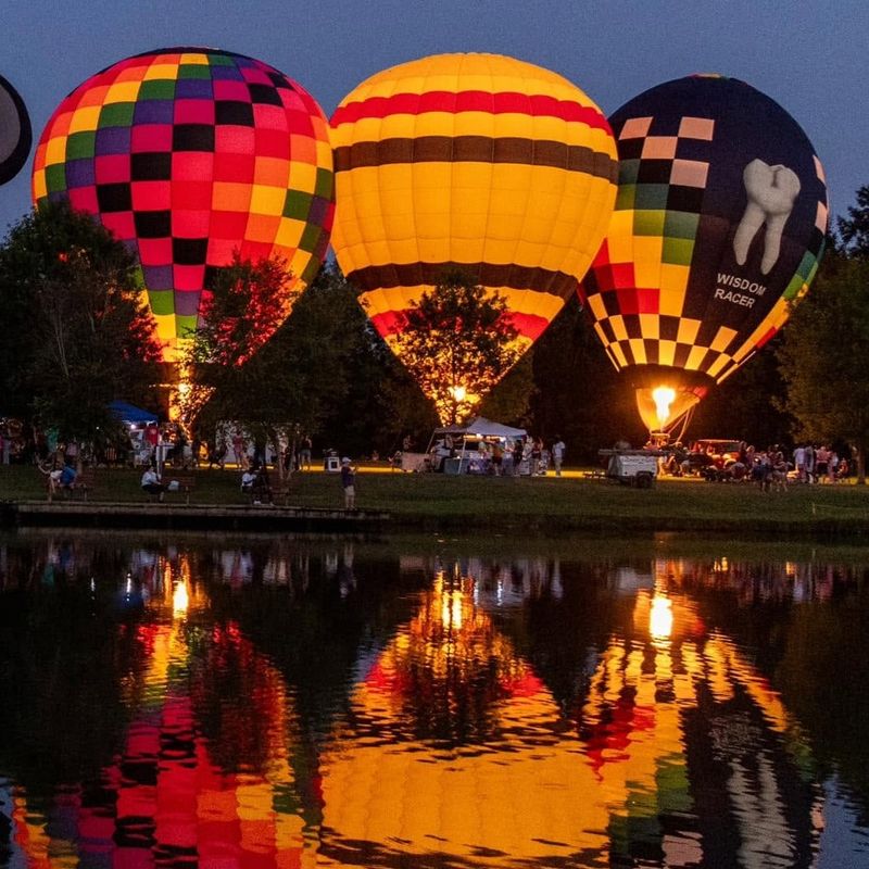 Groveland hosted a documented balloon-glow event in 2025 Groveland hosted a documented balloon-glow event in 2025