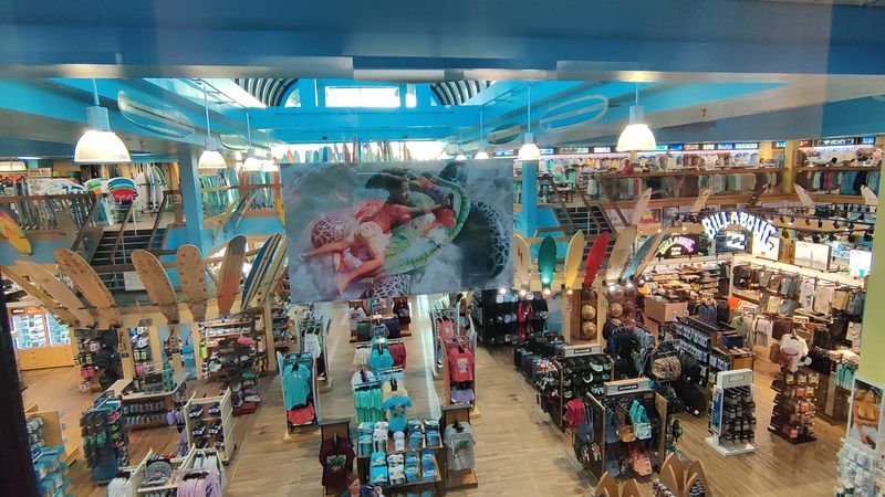 How a Simple Surf Shop Became a World Record Holder How a Simple Surf Shop Became a World Record Holder