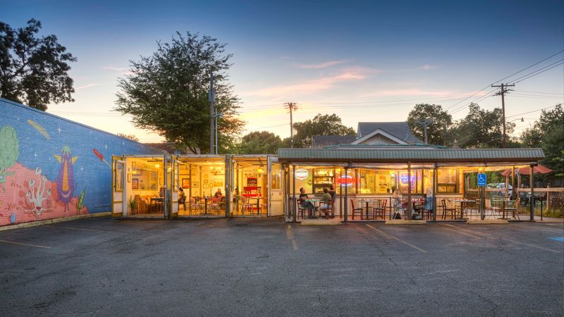 Local Cafes and Casual Eateries Local Cafes and Casual Eateries