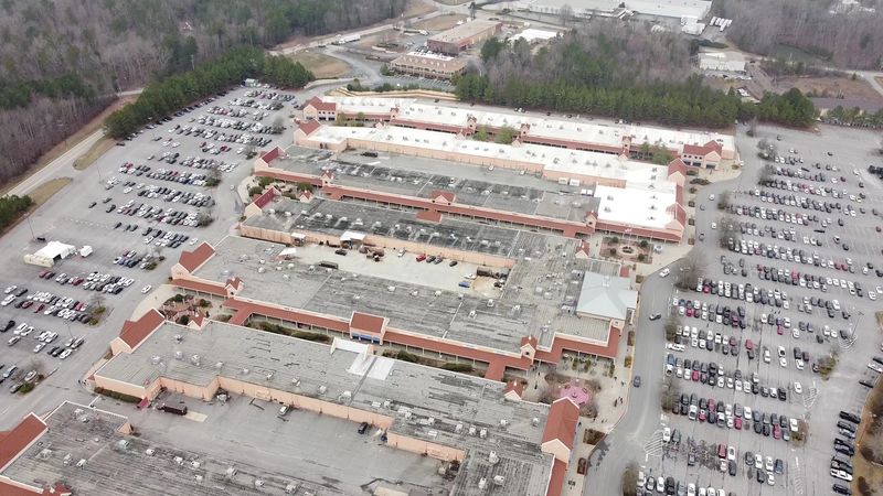 More Than 140 Stores To Explore More Than 140 Stores To Explore