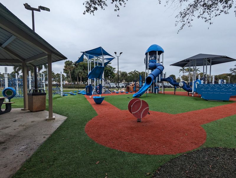 Naples Splash Pad at Fleischmann Park, Naples