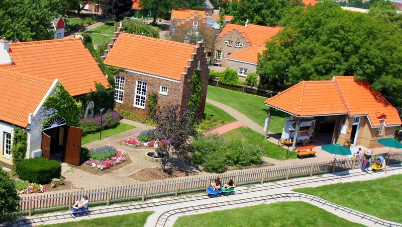 Nelis' Dutch Village, Holland, Michigan Nelis' Dutch Village, Holland, Michigan