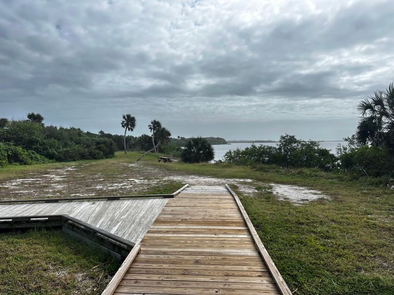 Parking and How to Find the Trailhead