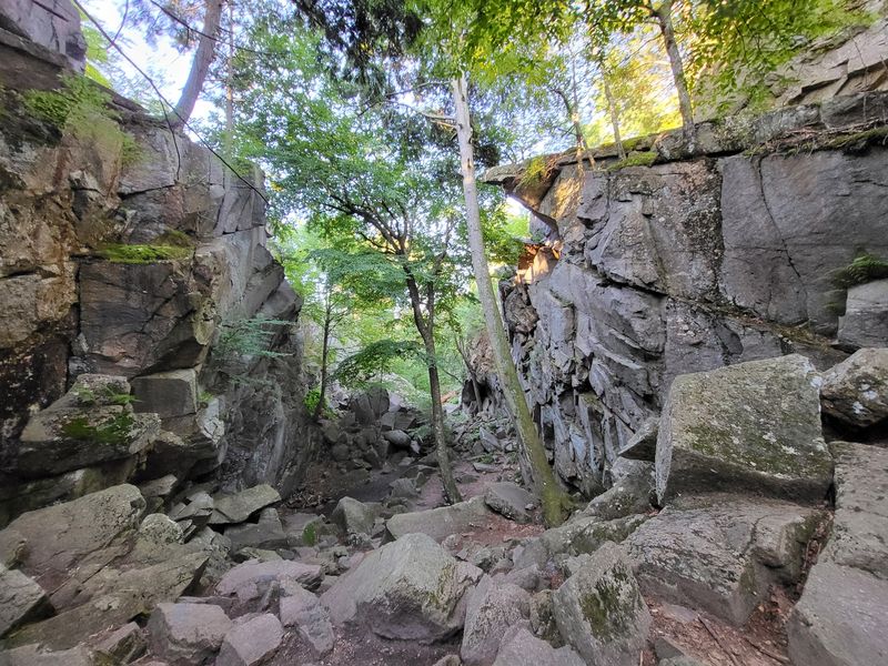 Purgatory Chasm Mill Area, Sutton Purgatory Chasm Mill Area, Sutton