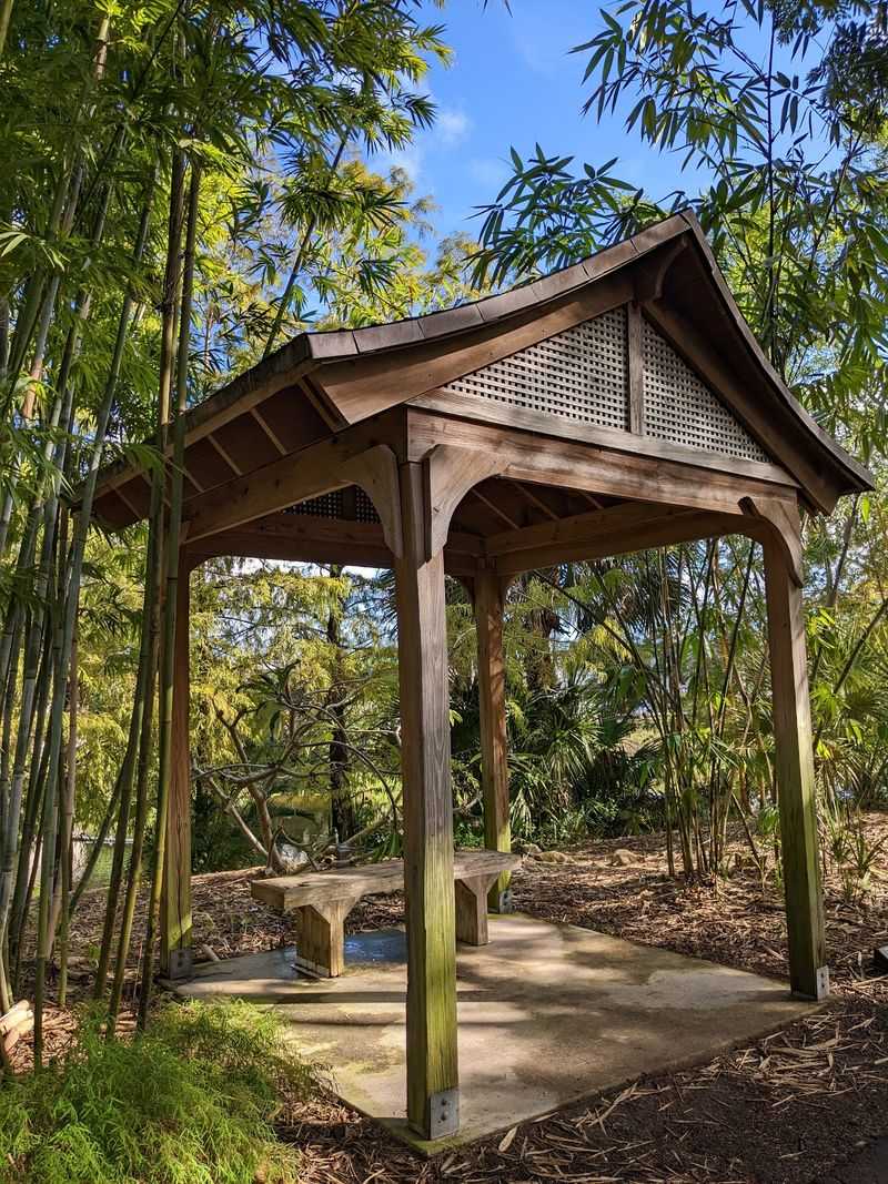 Quiet Corners for Meditation and Picnics Quiet Corners for Meditation and Picnics