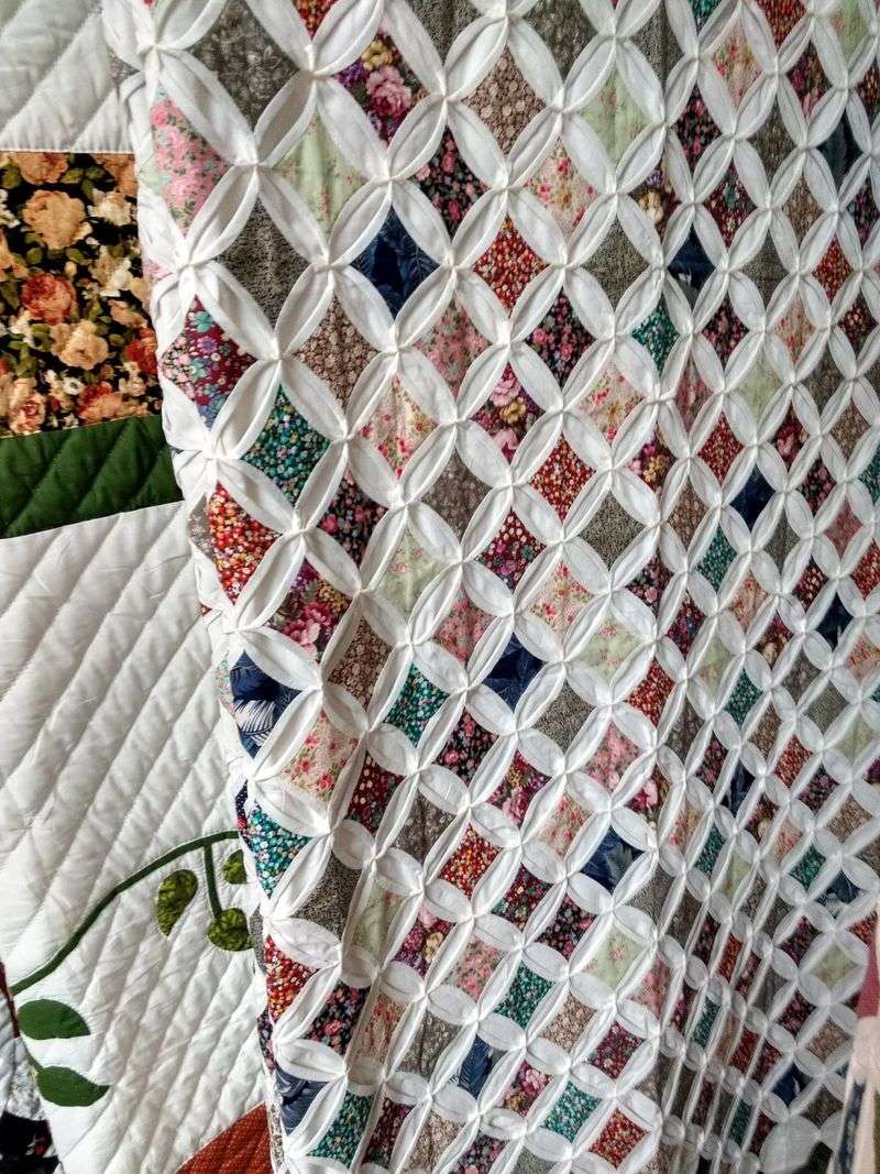 Quilts, Fabrics, and Country Style