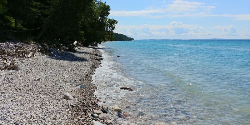 Rock Hunting and Little Shops by the Water