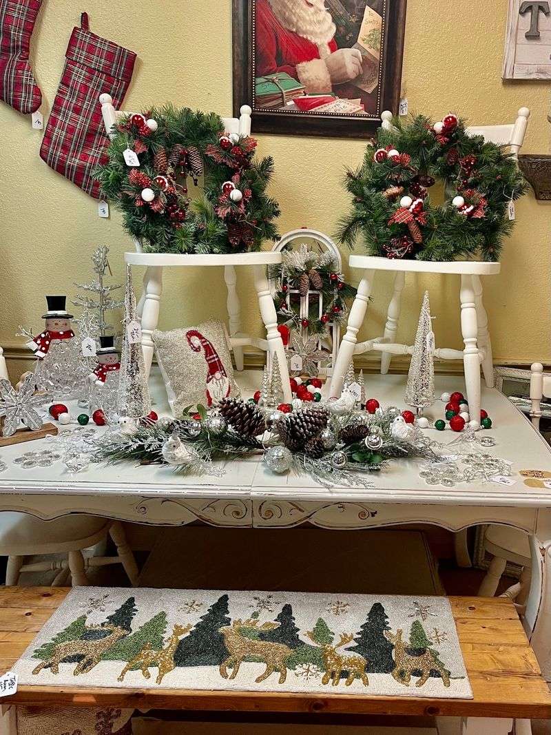 Seasonal and Holiday Decor Worth Chasing