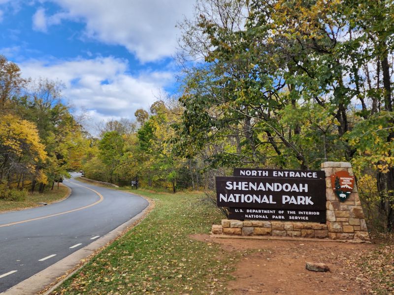 Shenandoah National Park, Skyline Drive Access Shenandoah National Park, Skyline Drive Access