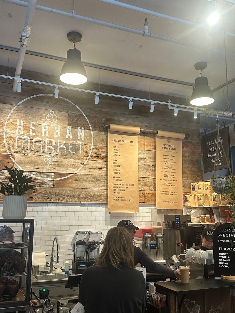 The Coffee Counter That Keeps Regulars Loyal